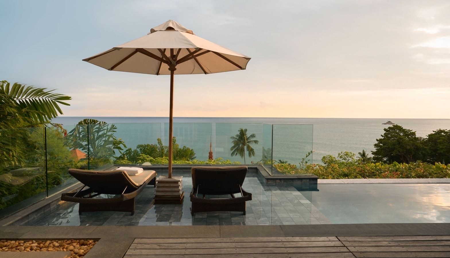 rooms-ocean-view-pool-junior-suite