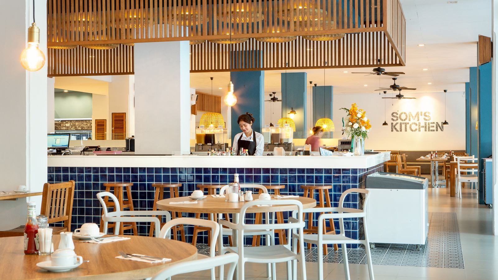 restaurants-soms-kitchen