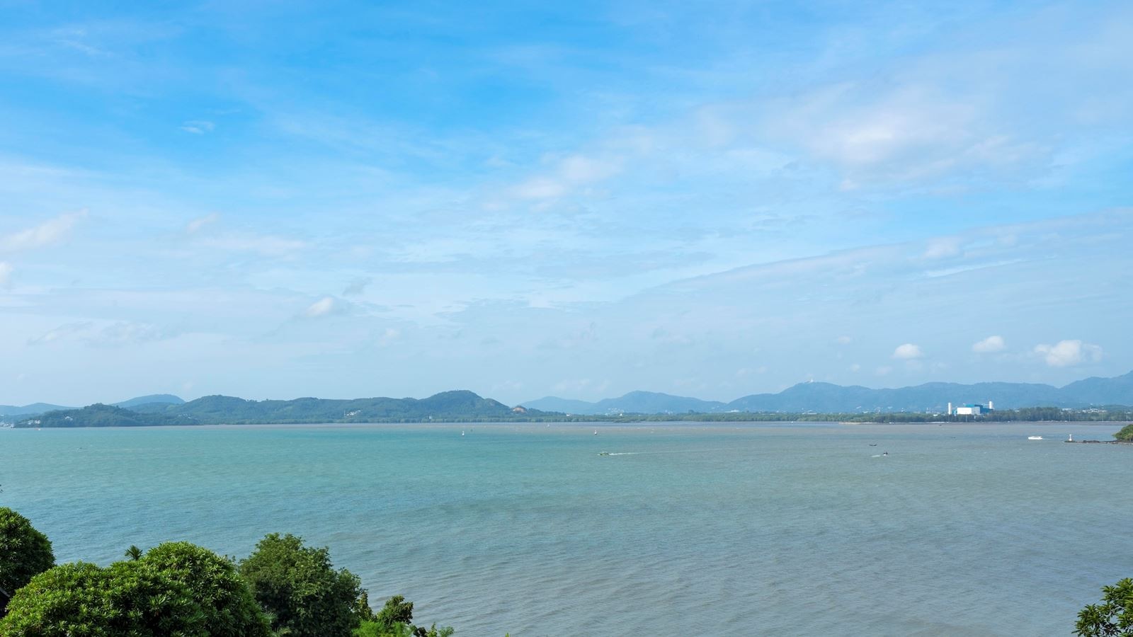 rooms-deluxe-sea-view-suite