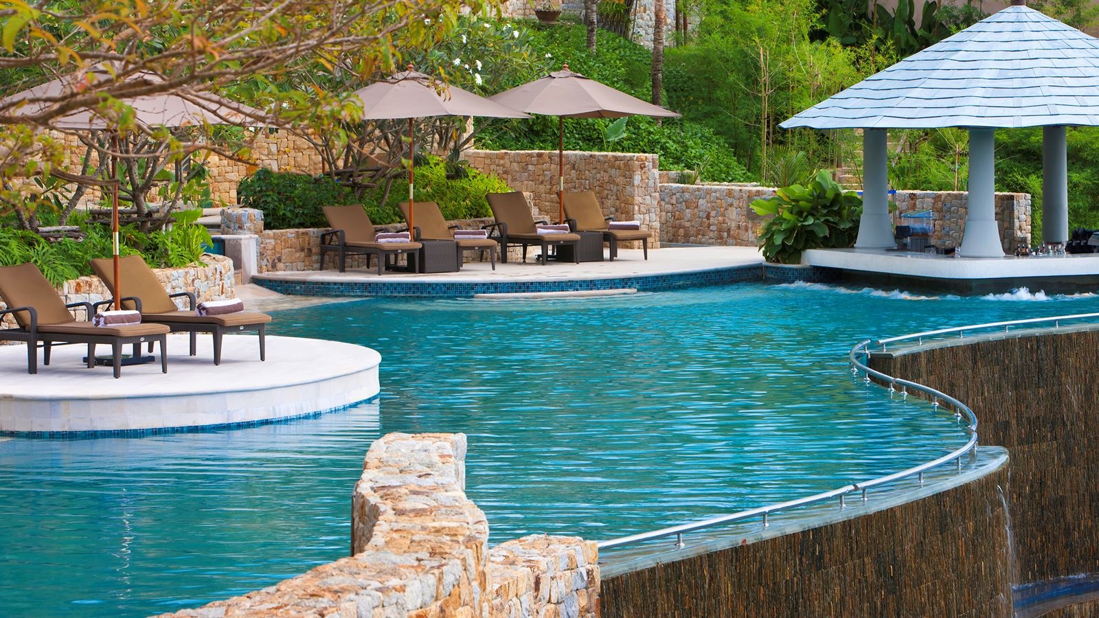 pools-outdoor-pool