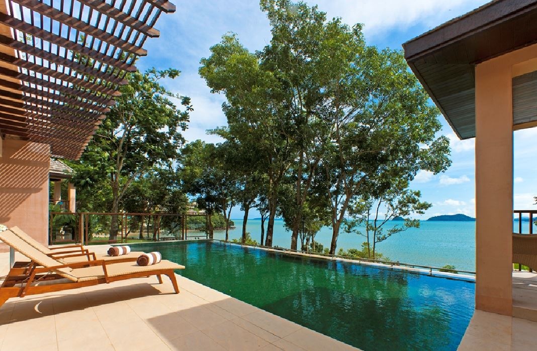 rooms-3-bedroom-sala-pool-villa