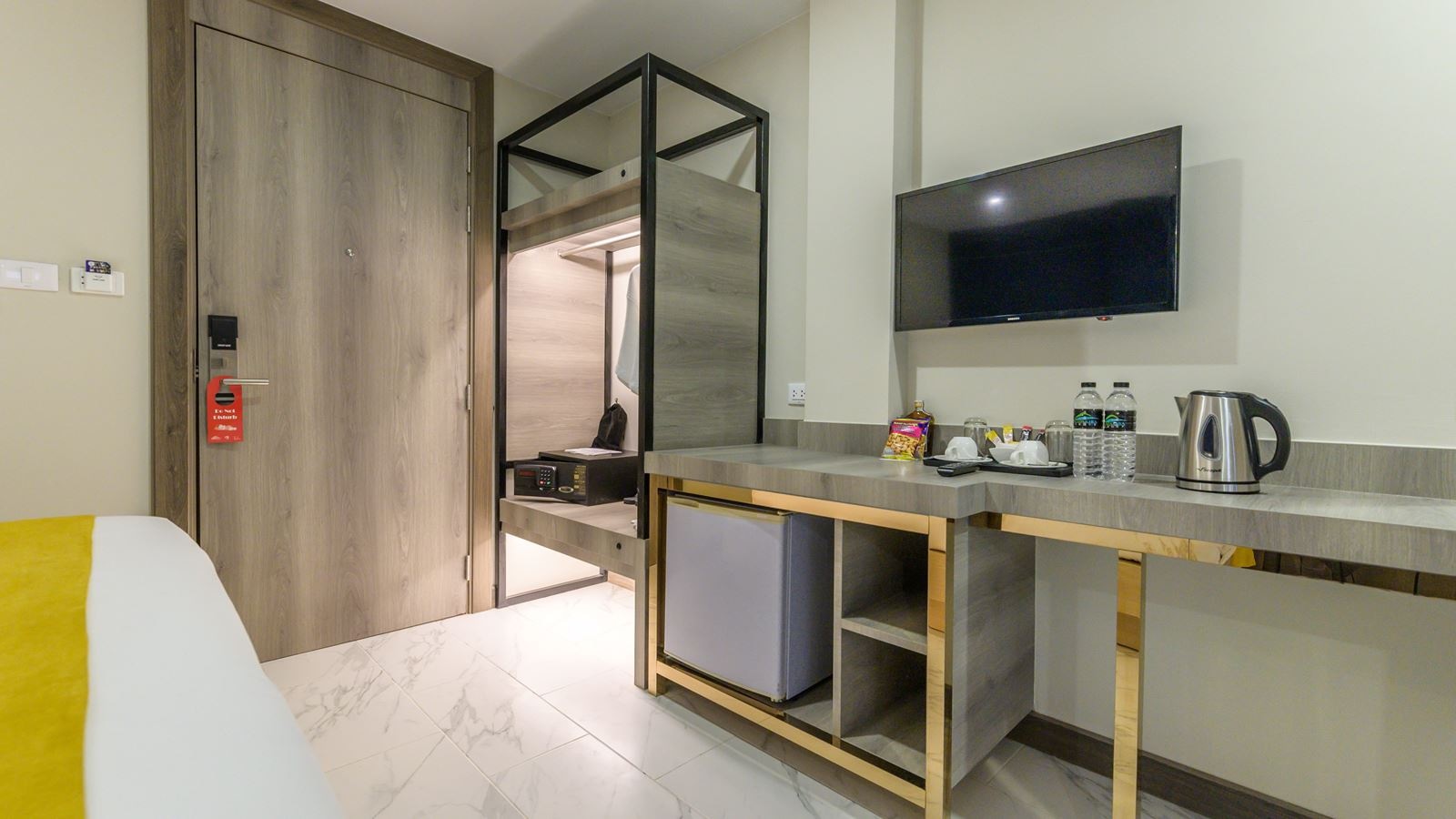 rooms-superior-comfy-room