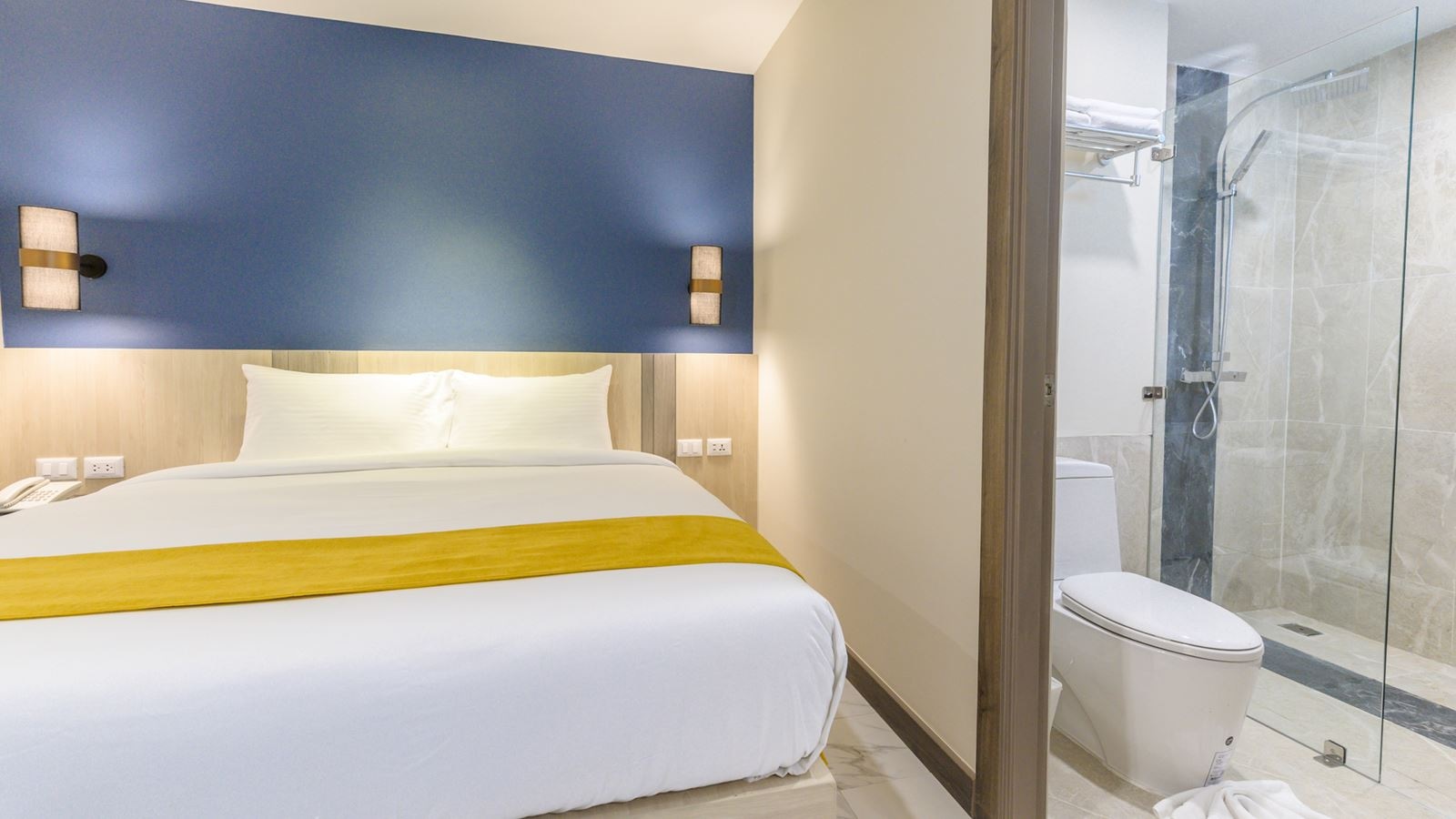 rooms-superior-room