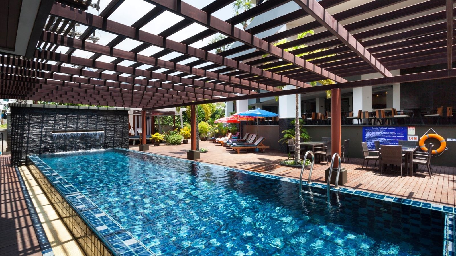 pools-outdoor-pool