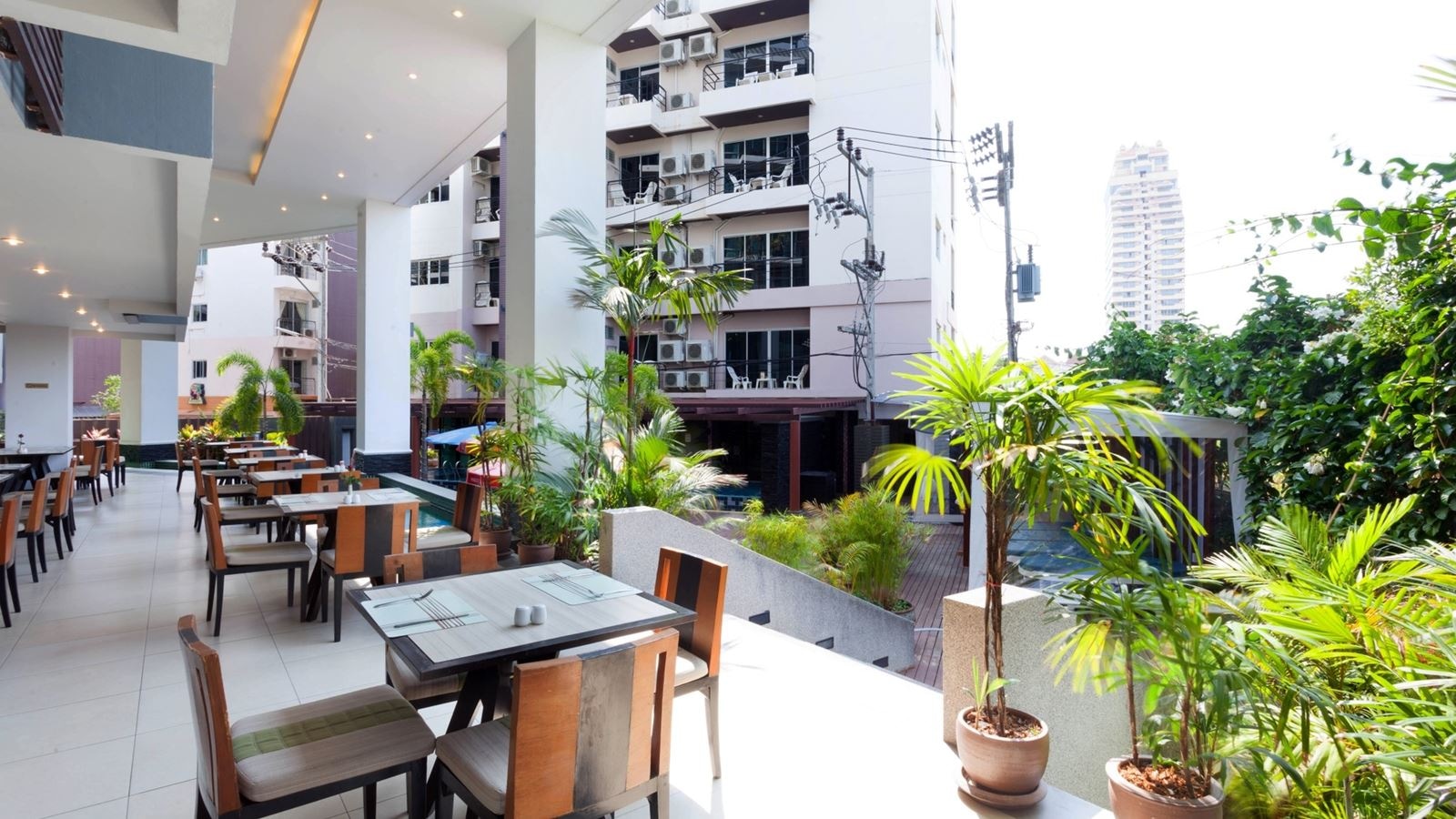 restaurants-the-imaim-restaurant