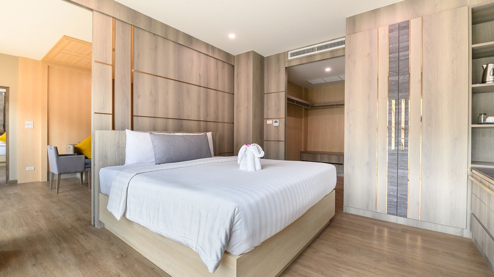 rooms-family-grand-deluxe-suite