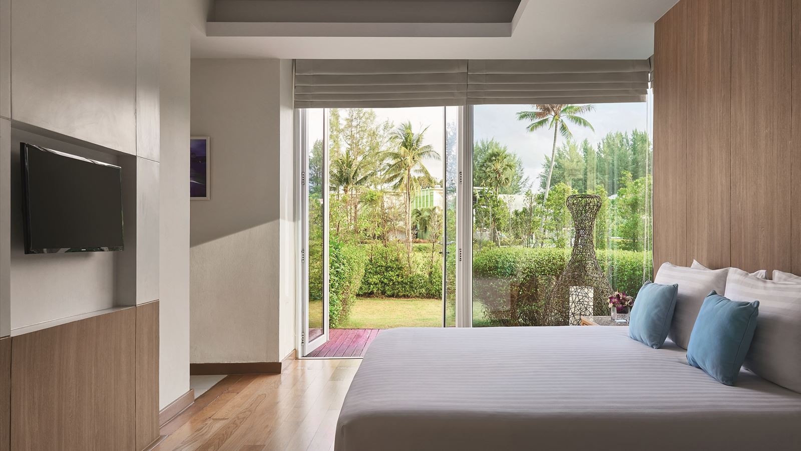 rooms-2-bedroom-garden-pool-villa