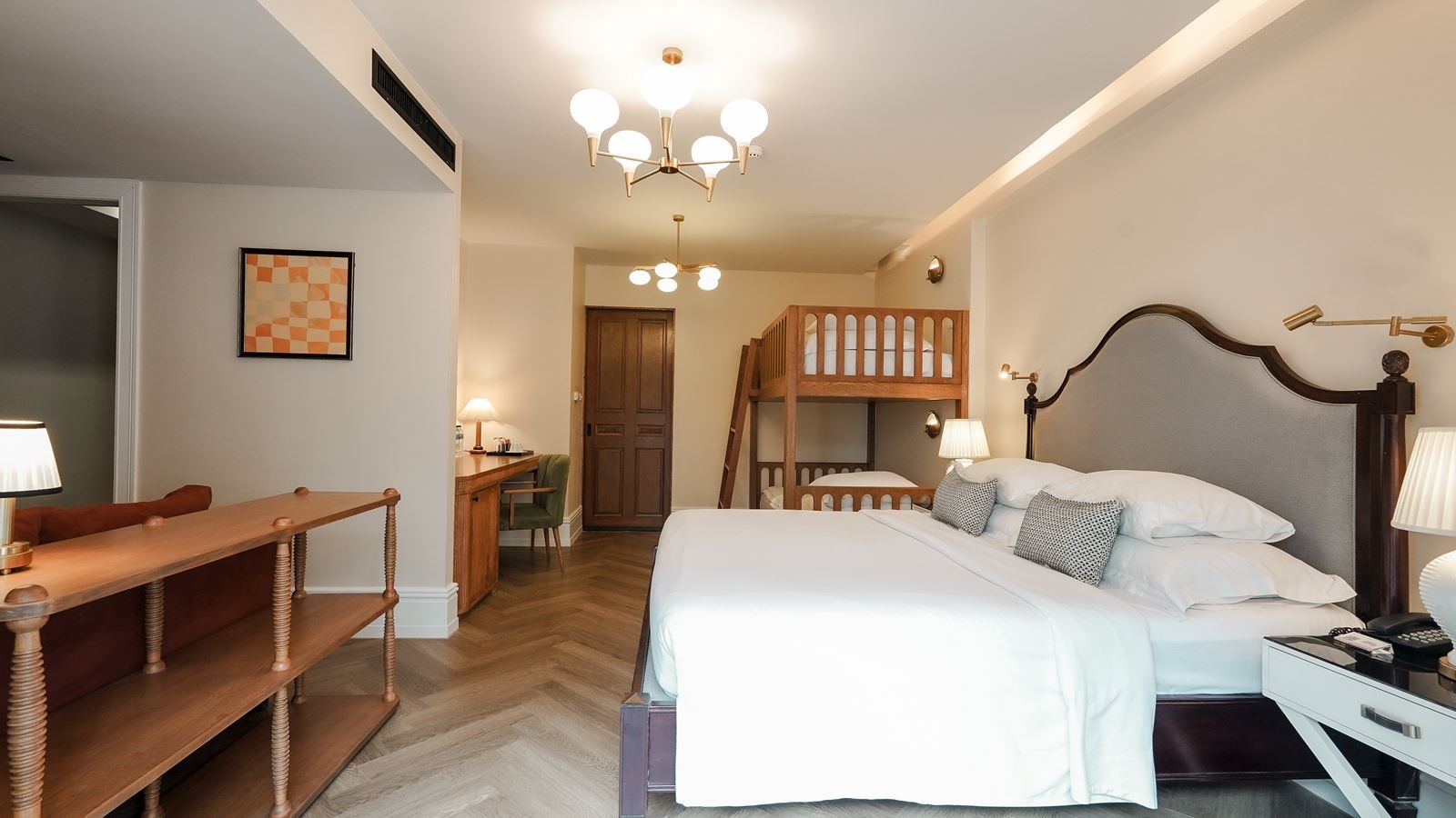 rooms-family-room