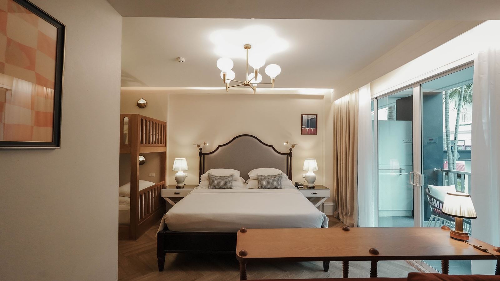 rooms-family-room