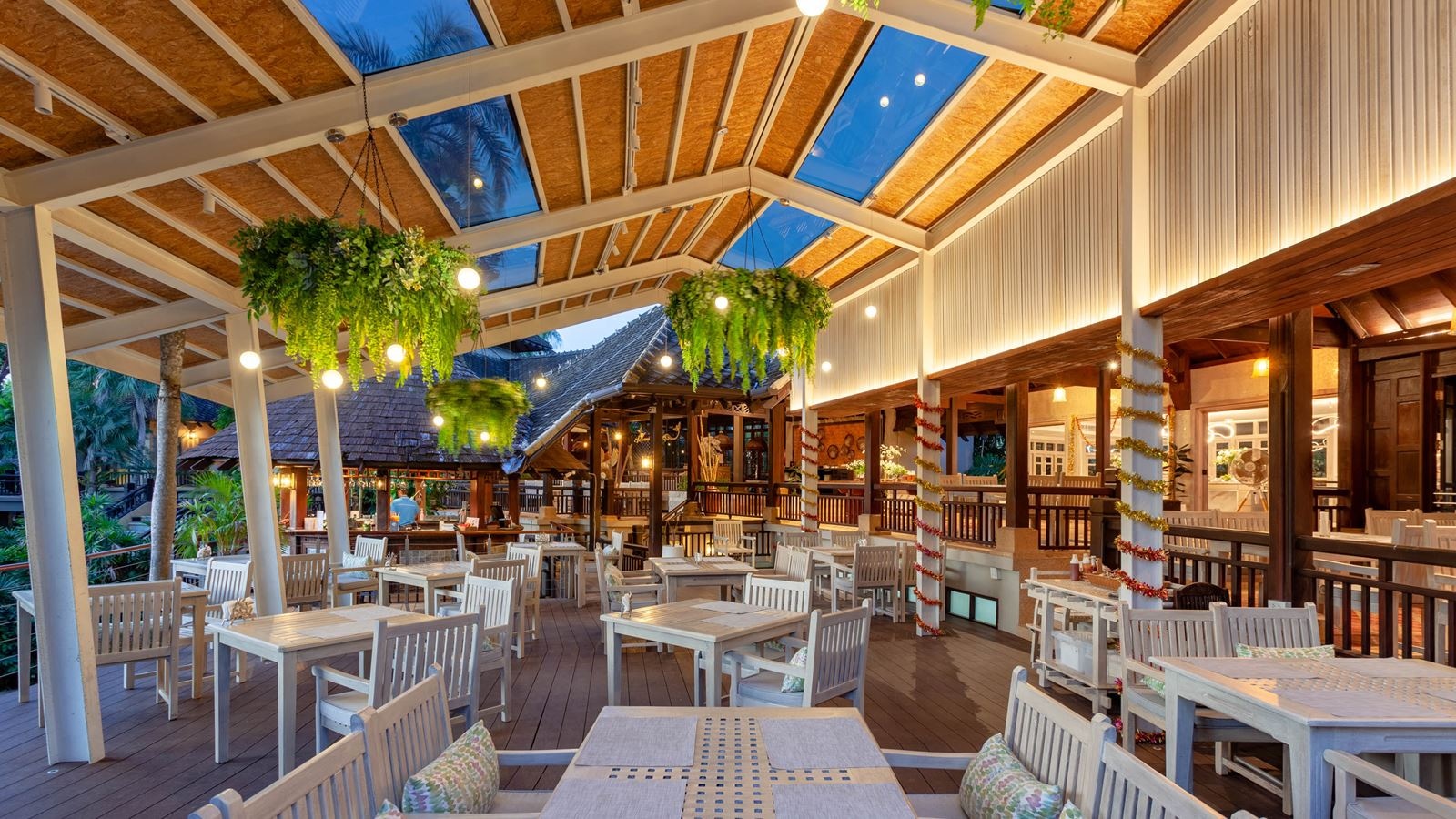 restaurants-patcharin-restaurant