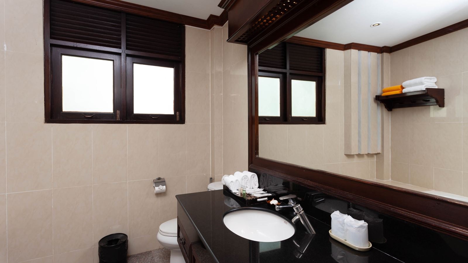 rooms-deluxe-pool-access