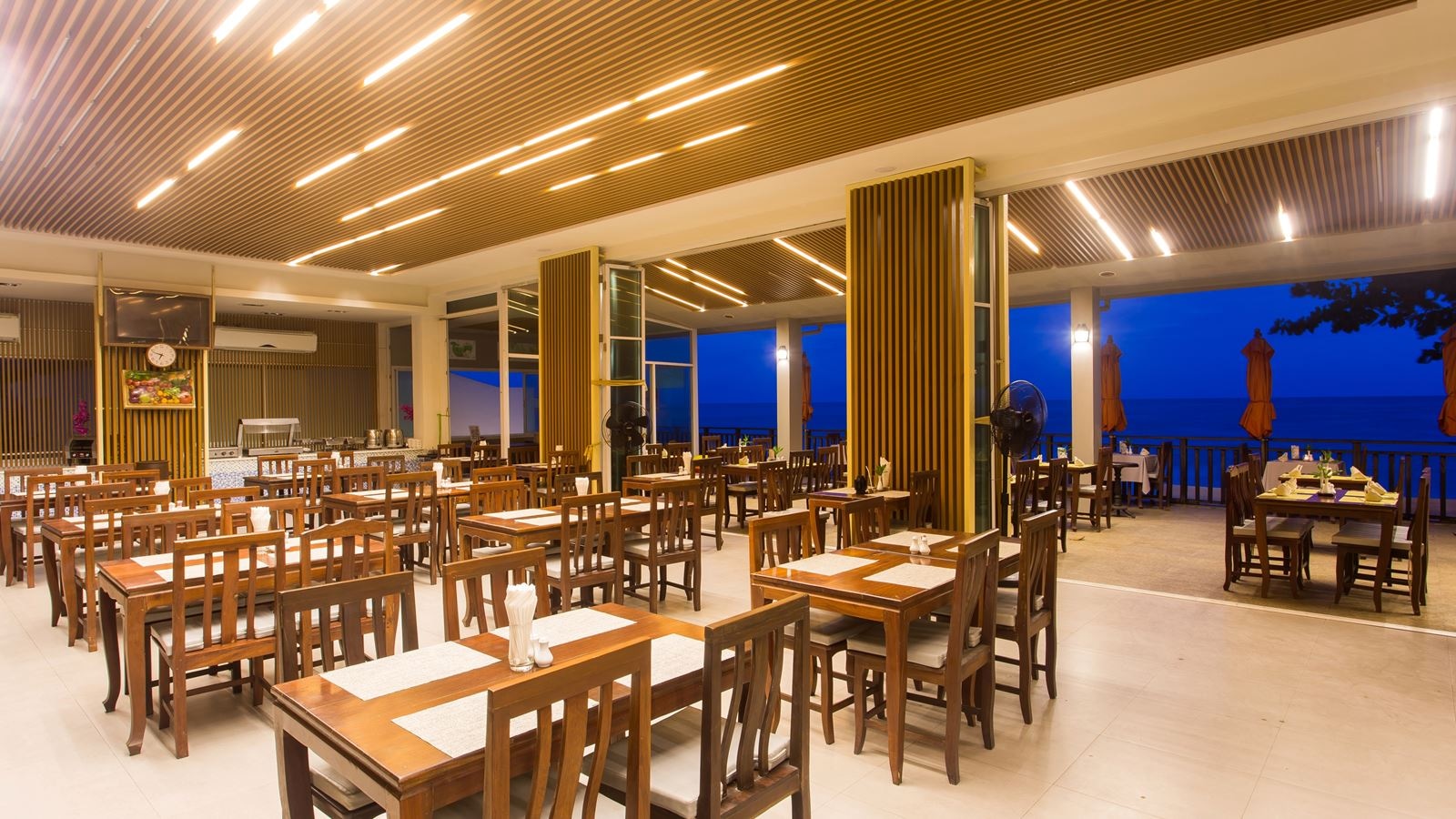 restaurants-the-cove