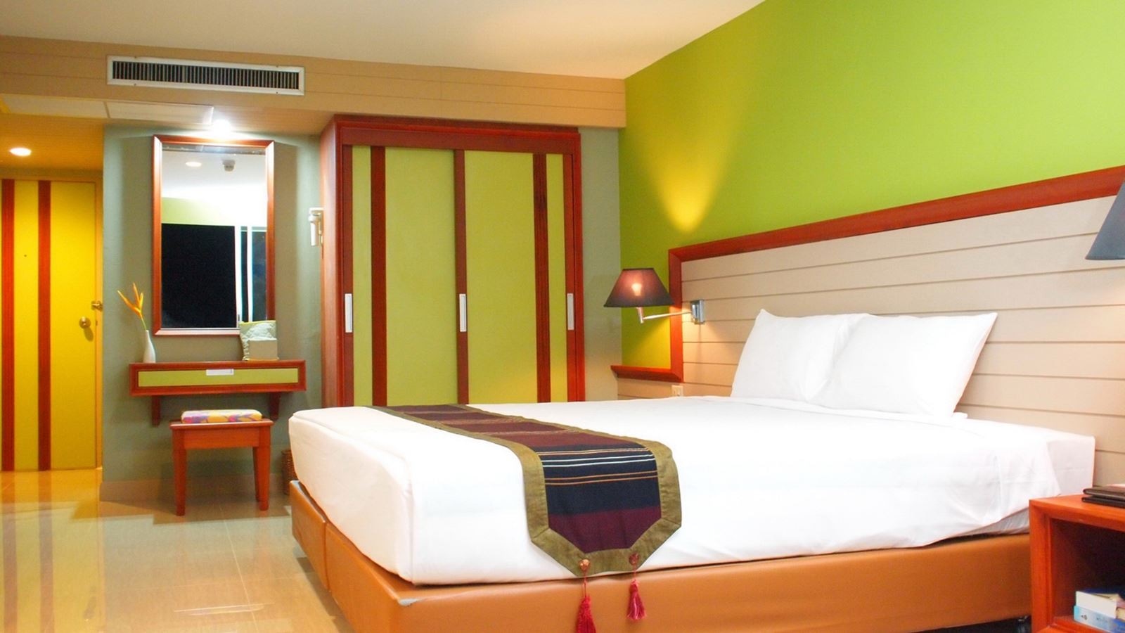 rooms-royal-4-bedrooms-suite