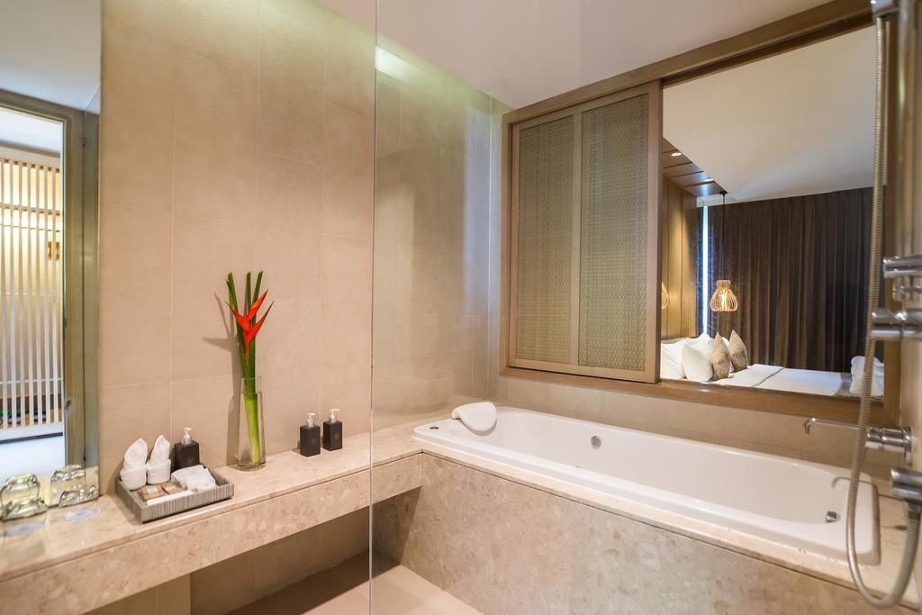 rooms-ocean-view-jacuzzi-deluxe--hillside