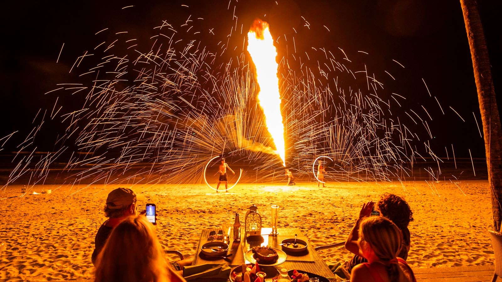 restaurants-the-beach-restaurant