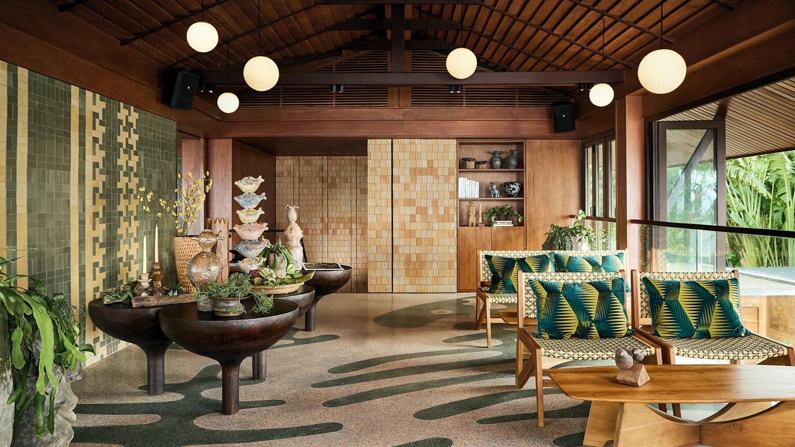 restaurants-laku-beach-club