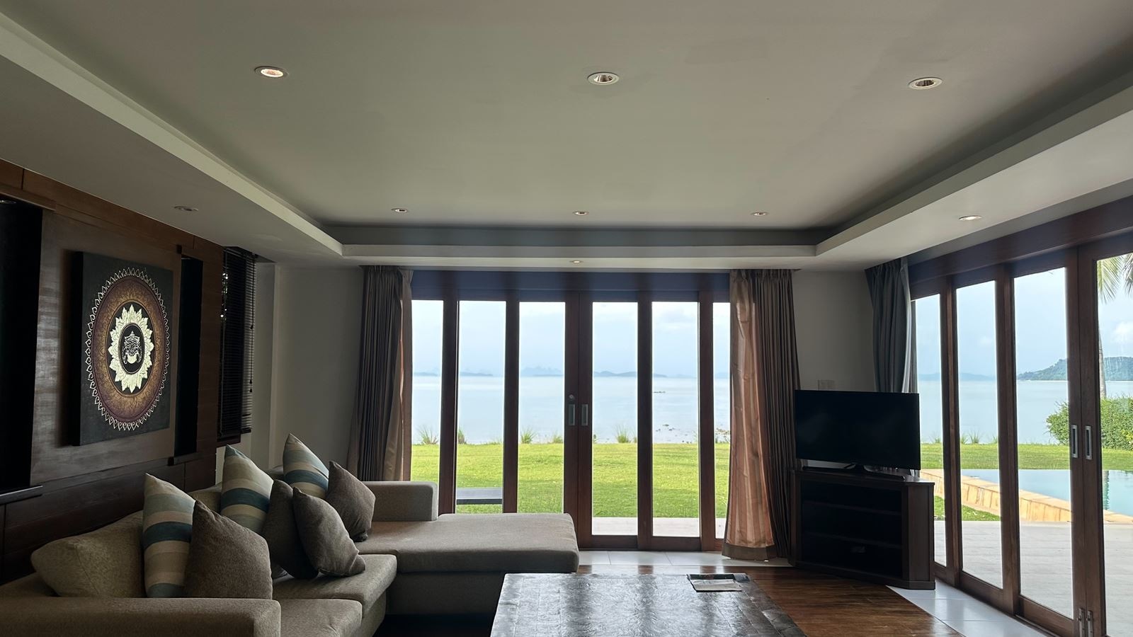 rooms-4-bedroom-grand-beachfront-pool-villa