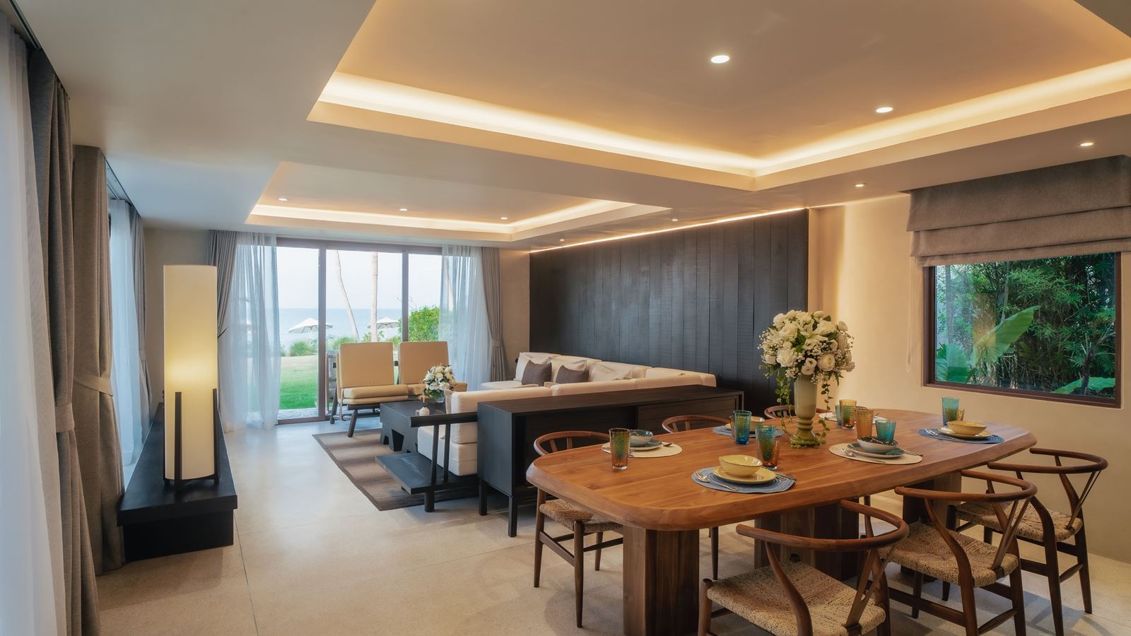 rooms-lux-3-bedroom-grand-beachfront-pool-villa