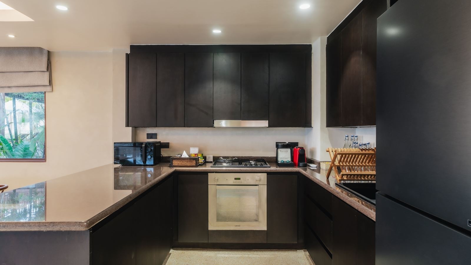 rooms-lux-3-bedroom-grand-beachfront-pool-villa