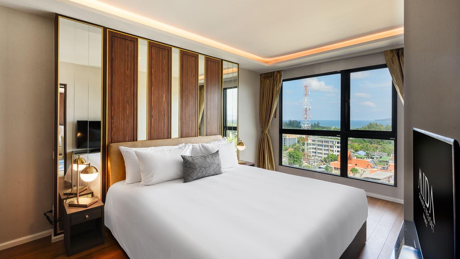 rooms-grande-2-bedroom-suite-ocean-view