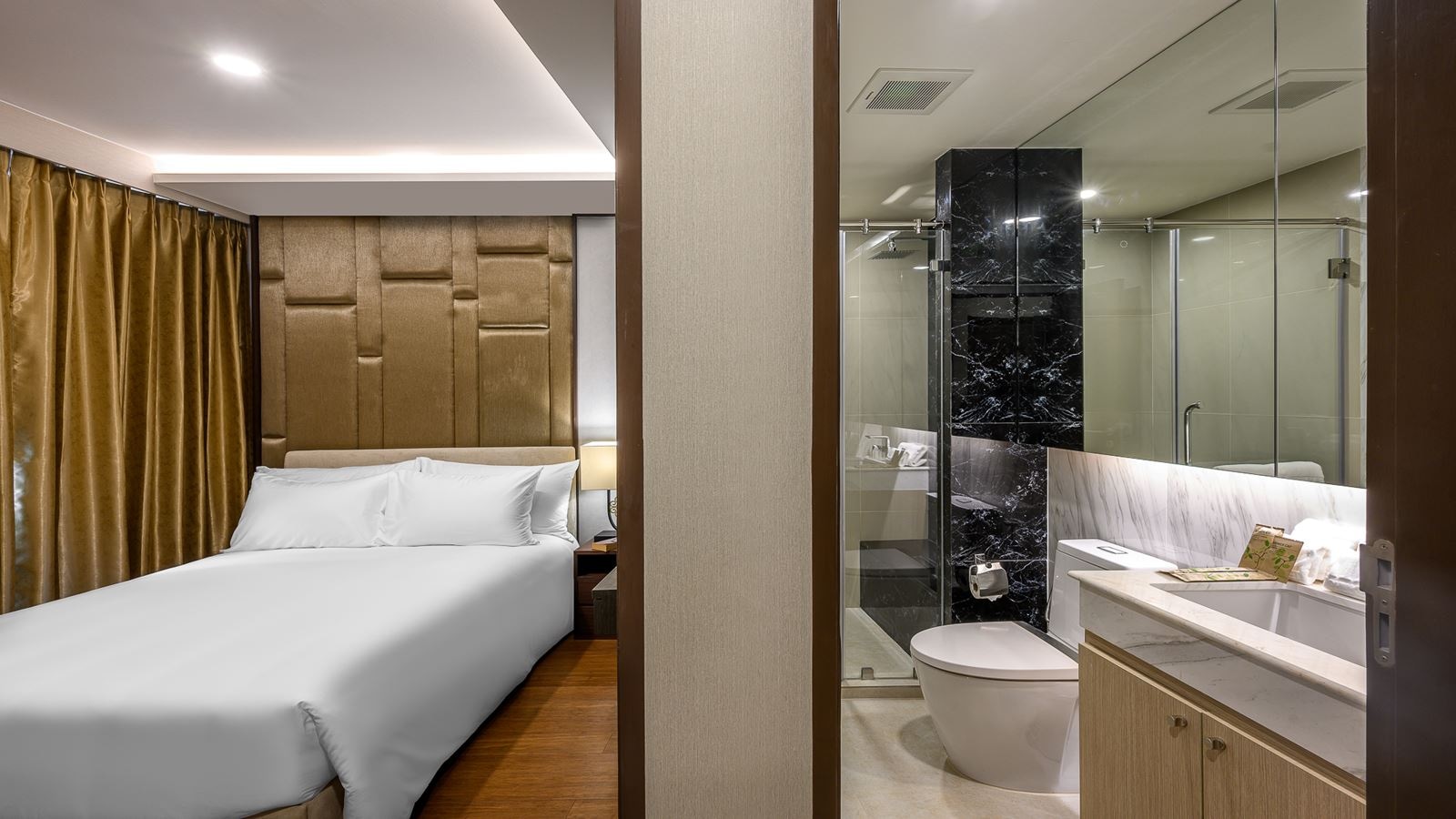 rooms-grande-3-bedroom-suite-ocean-view-with-jacuzzi