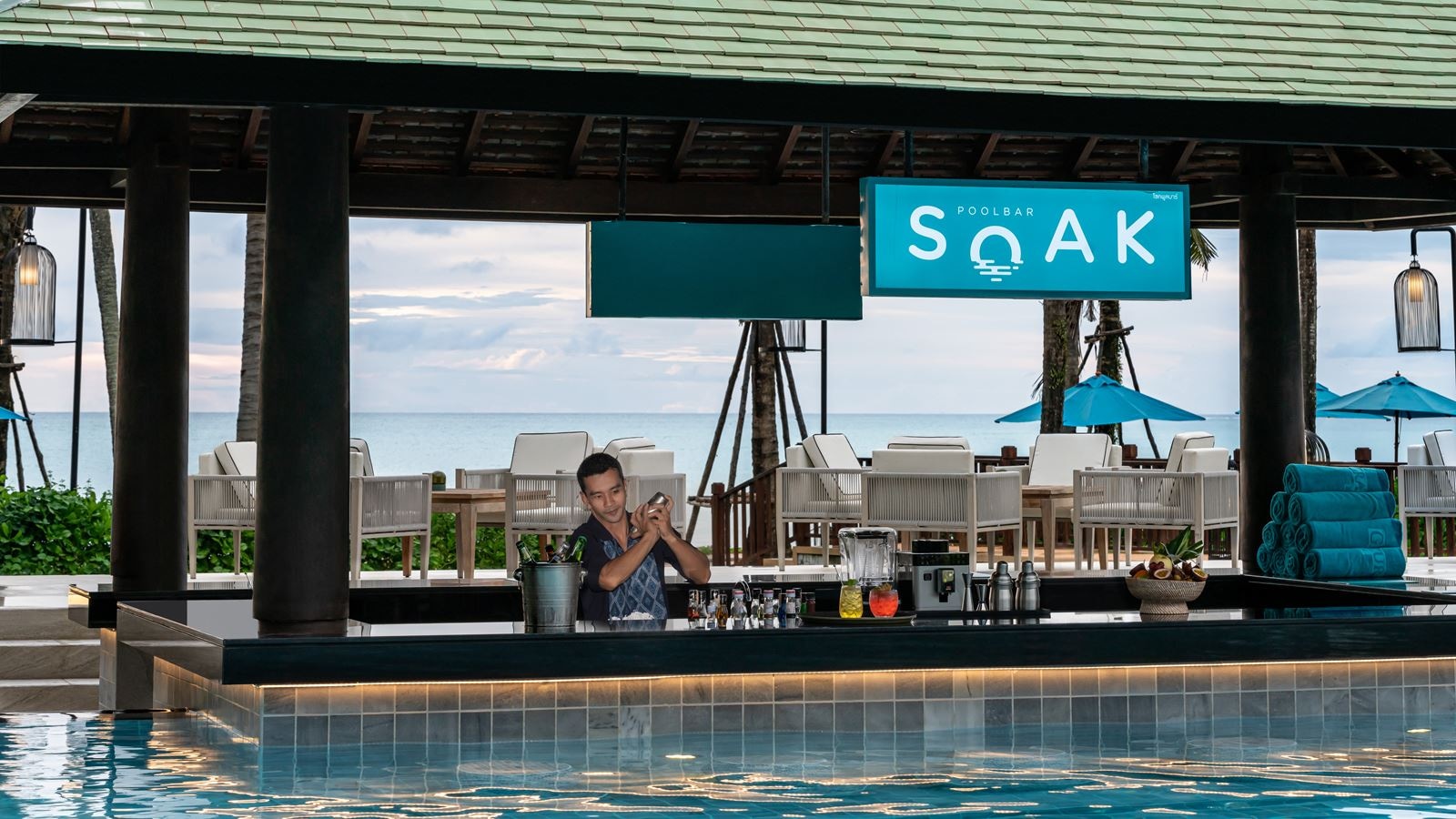bars-soak-pool-bar