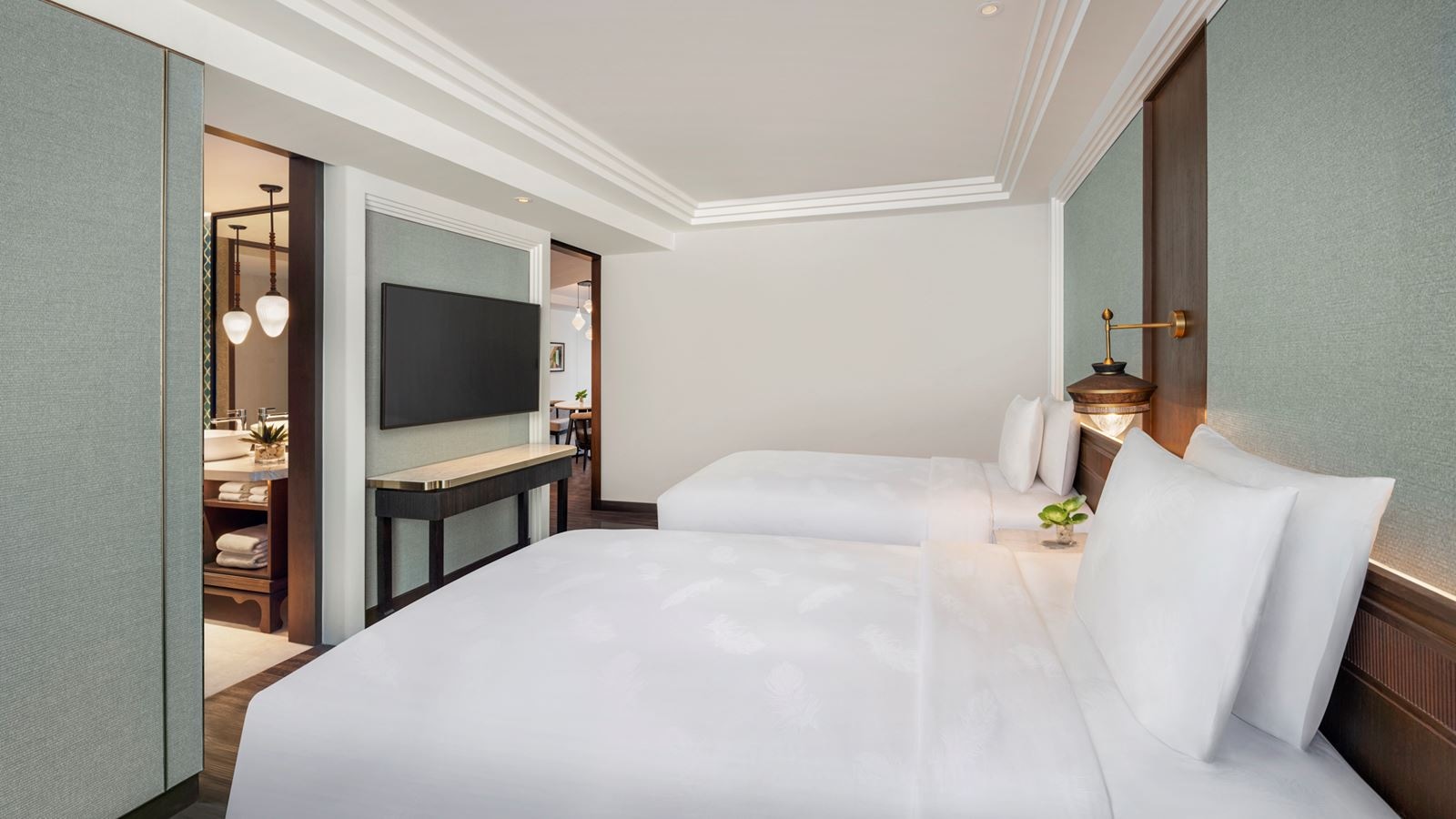 rooms-two-bedroom-suite-pool-access