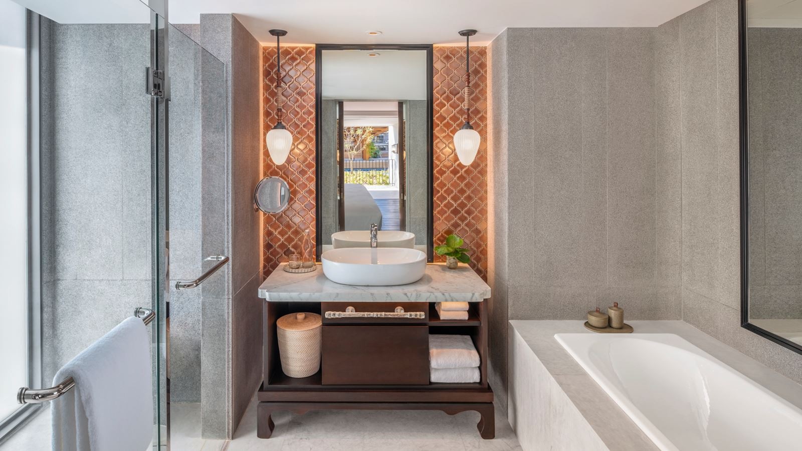 rooms-two-bedroom-loft-suite-pool-view