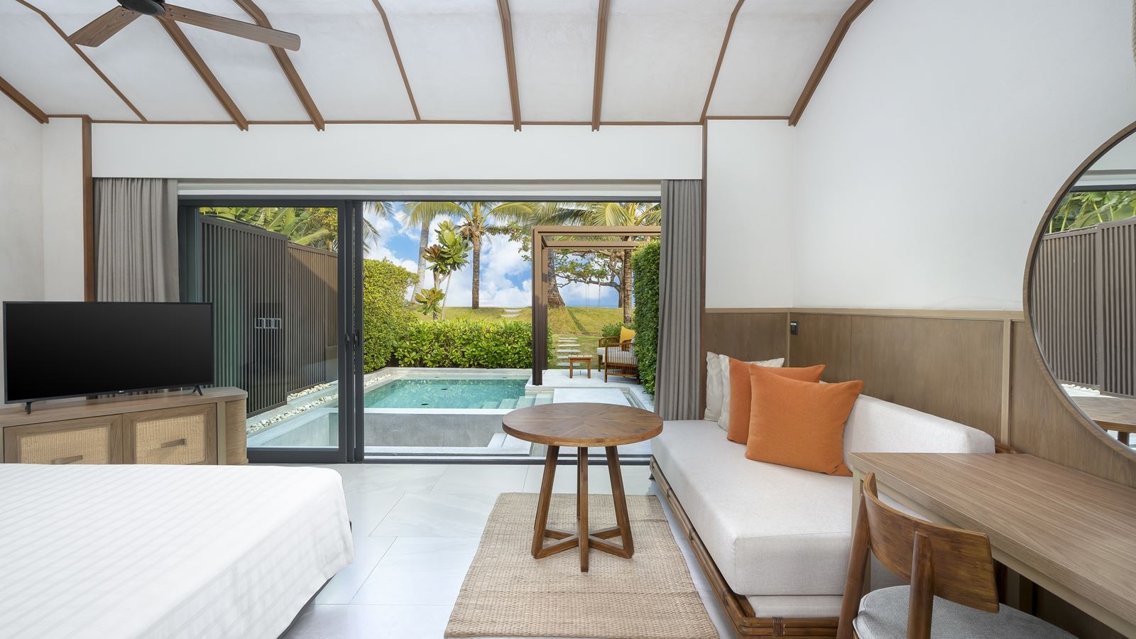 rooms-beachfront-pool-villa