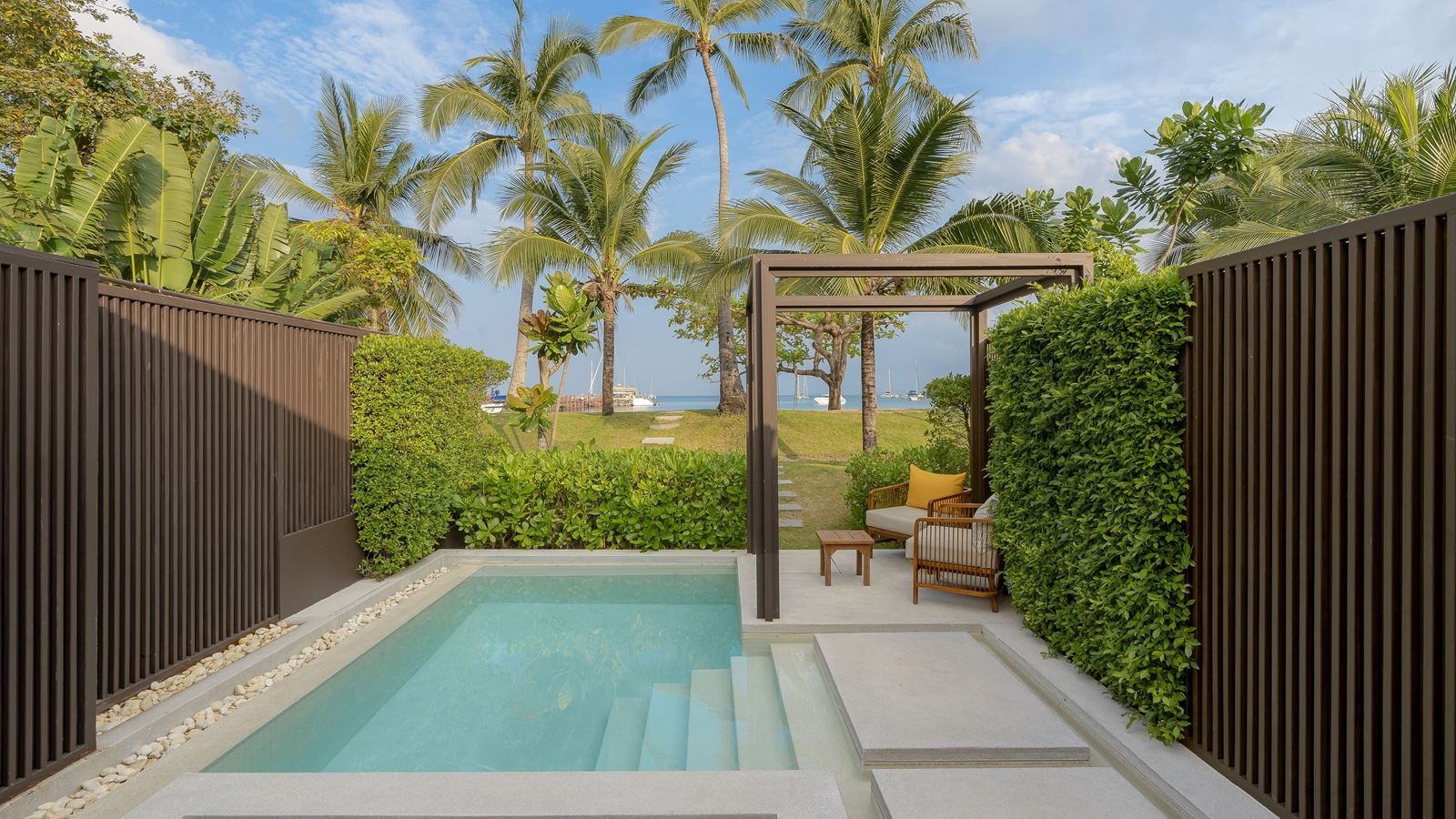 rooms-beachfront-pool-villa