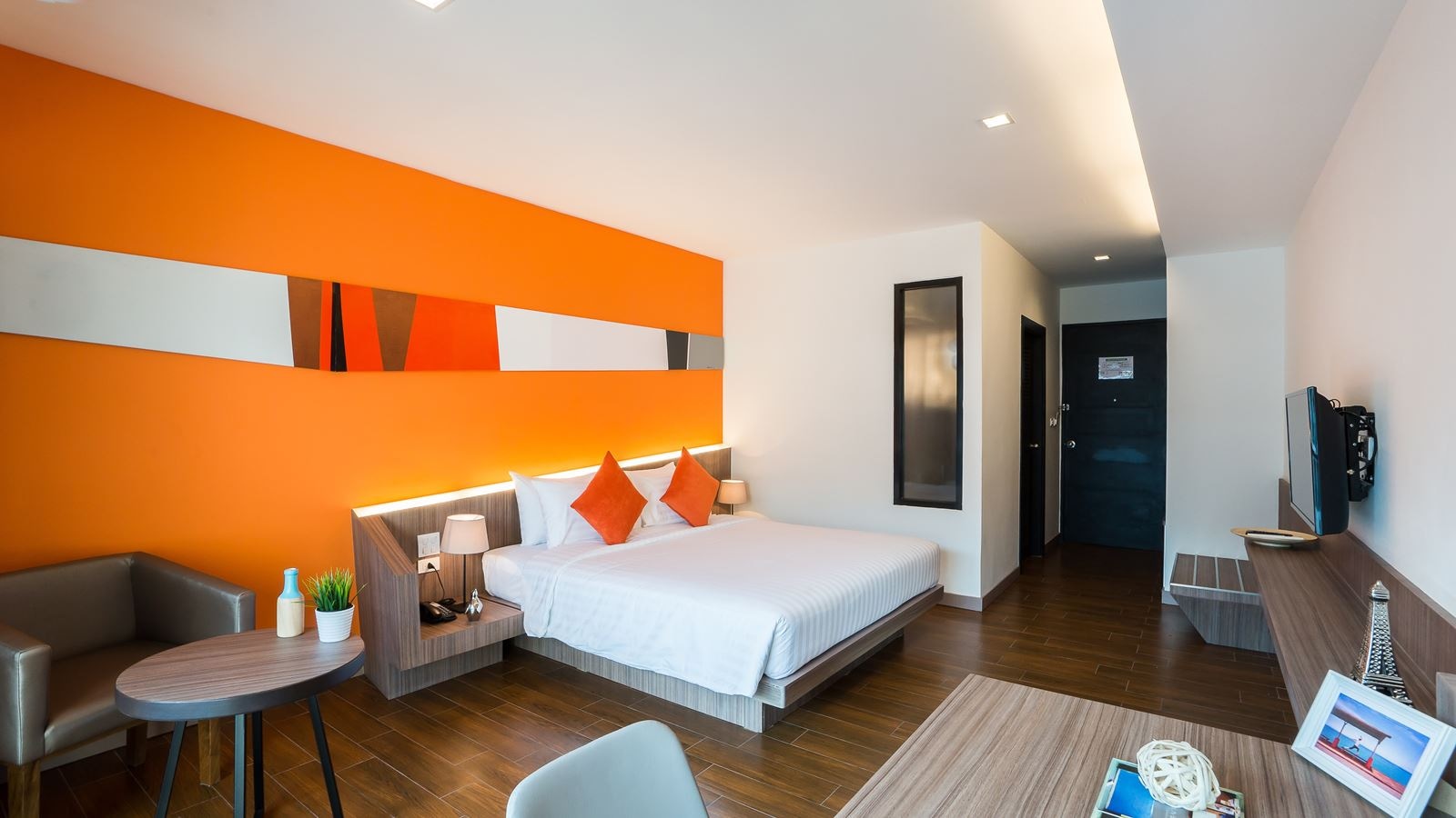 rooms-deluxe-city-view