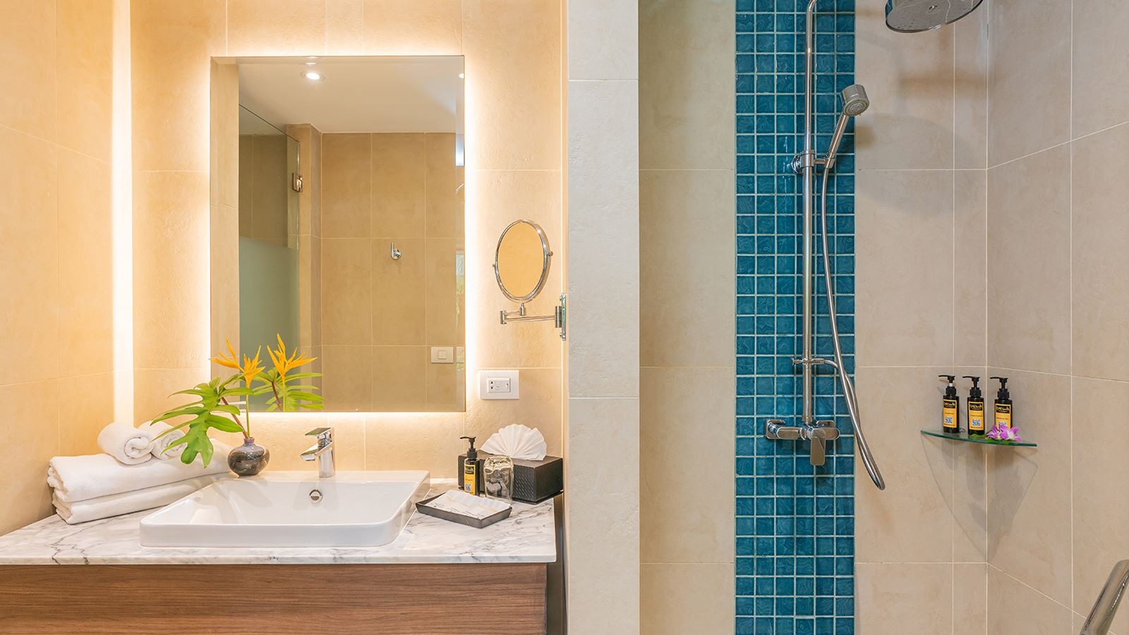 rooms-deluxe-garden-room