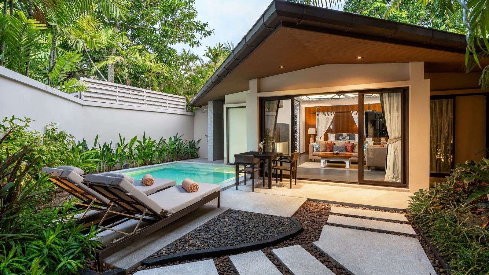 rooms-grand-pool-villa