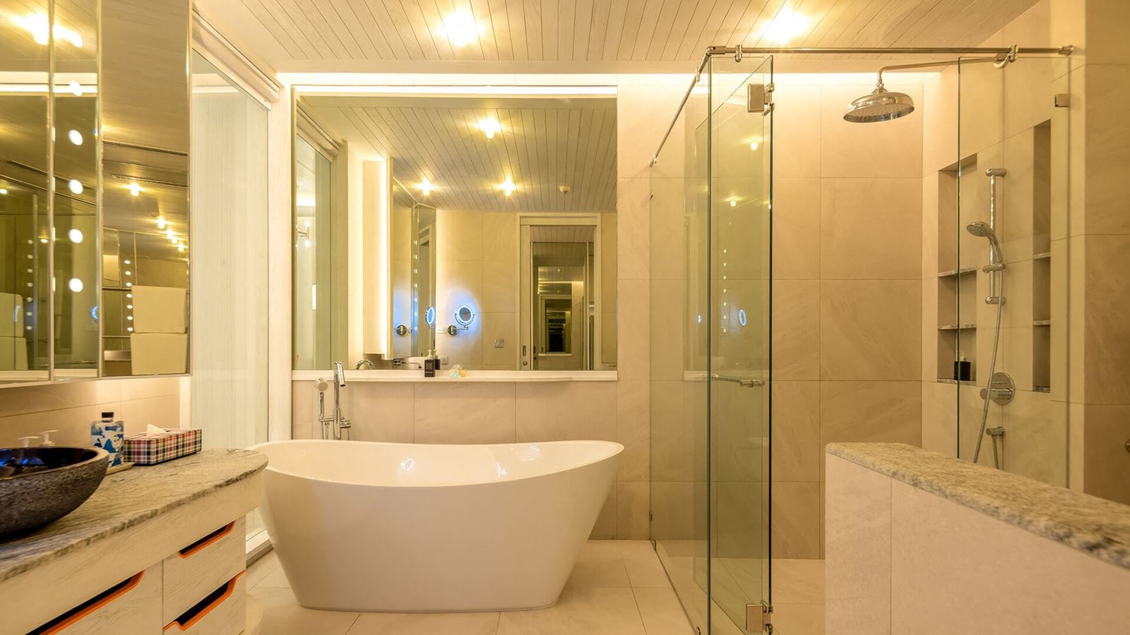 rooms-yaya-pool-suite