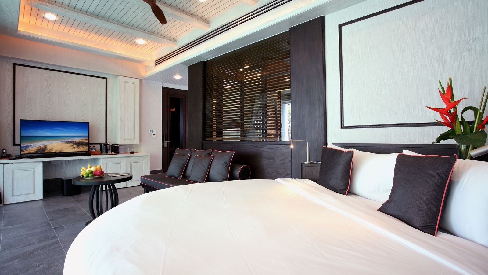 rooms-baba-pool-suite