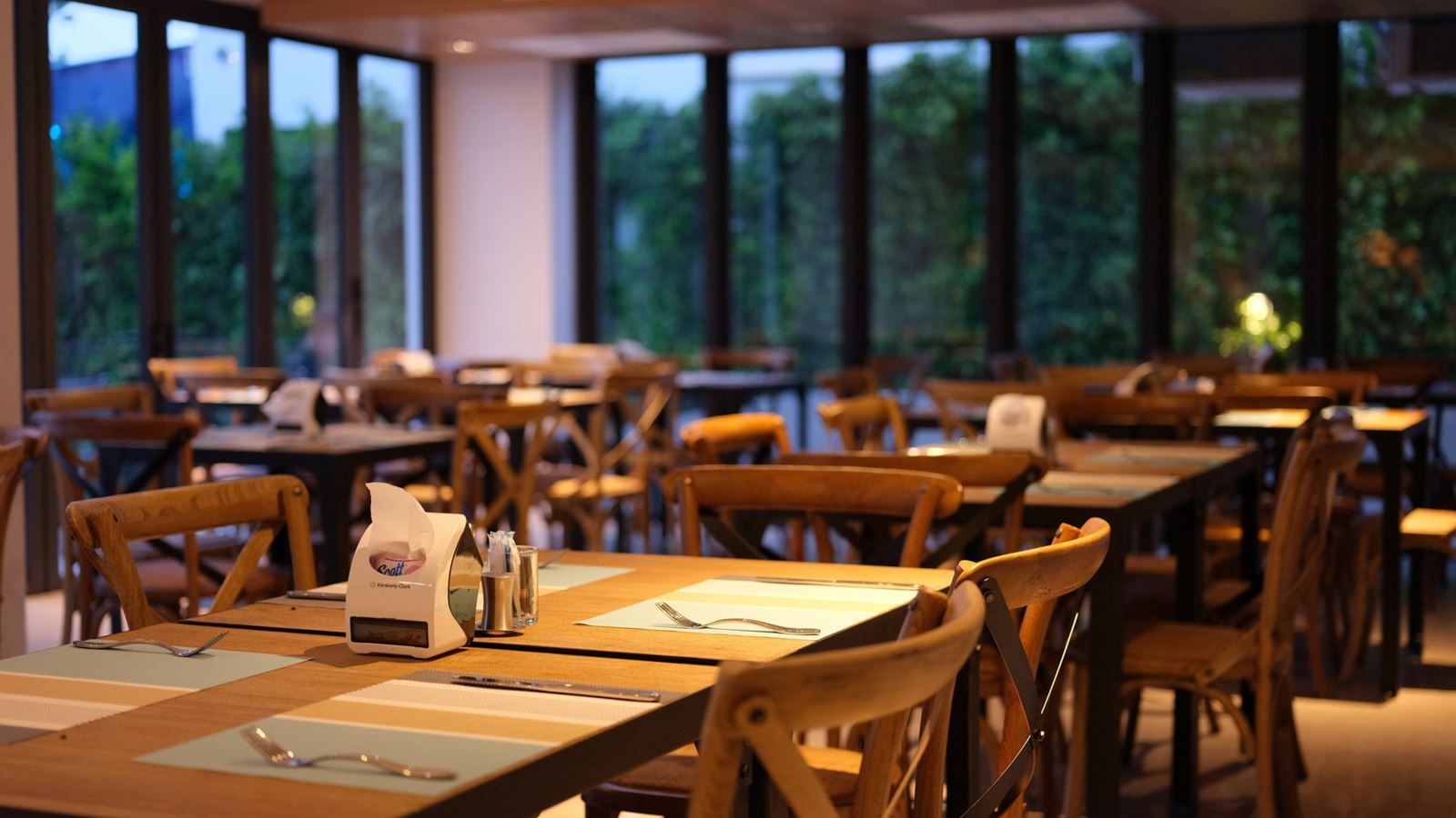 restaurants-sea-hawk