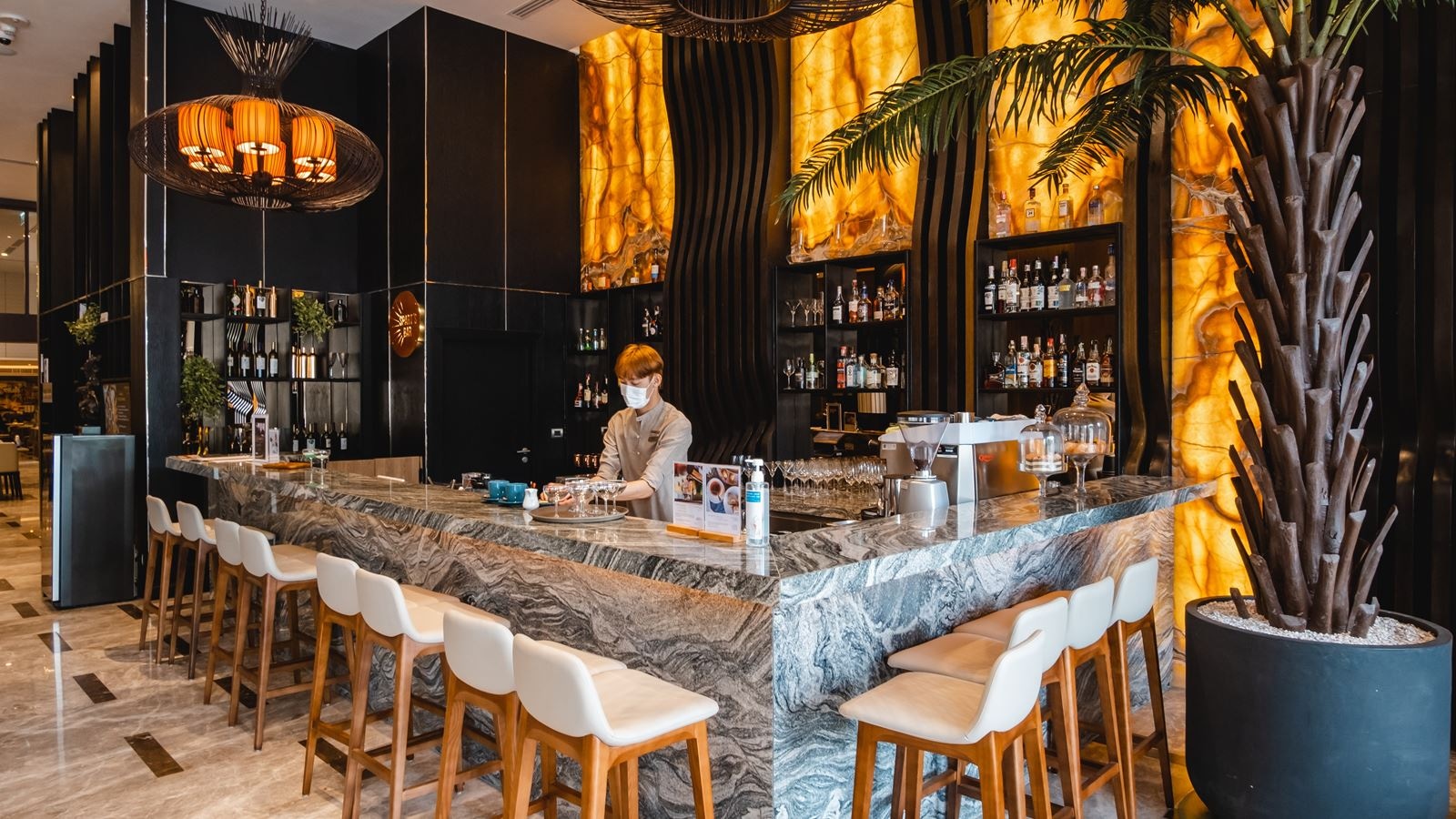 restaurants-sparts-bar