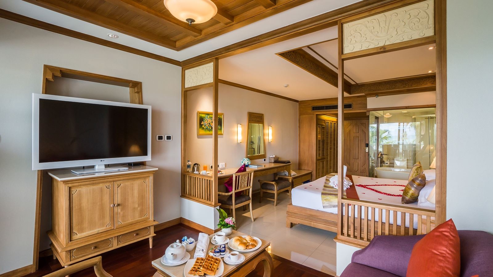 rooms-deluxe-honeymoon-suite