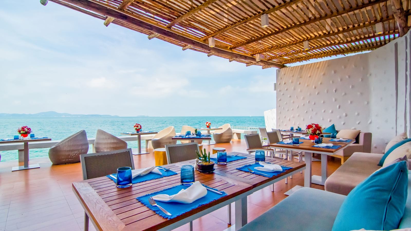 restaurants-breezeo--be-yourself-dining