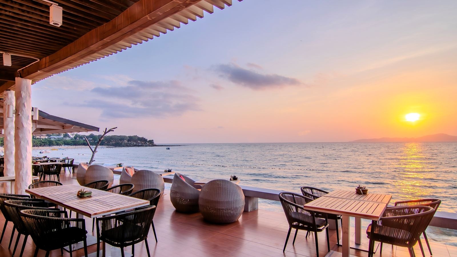 restaurants-breezeo--be-yourself-dining