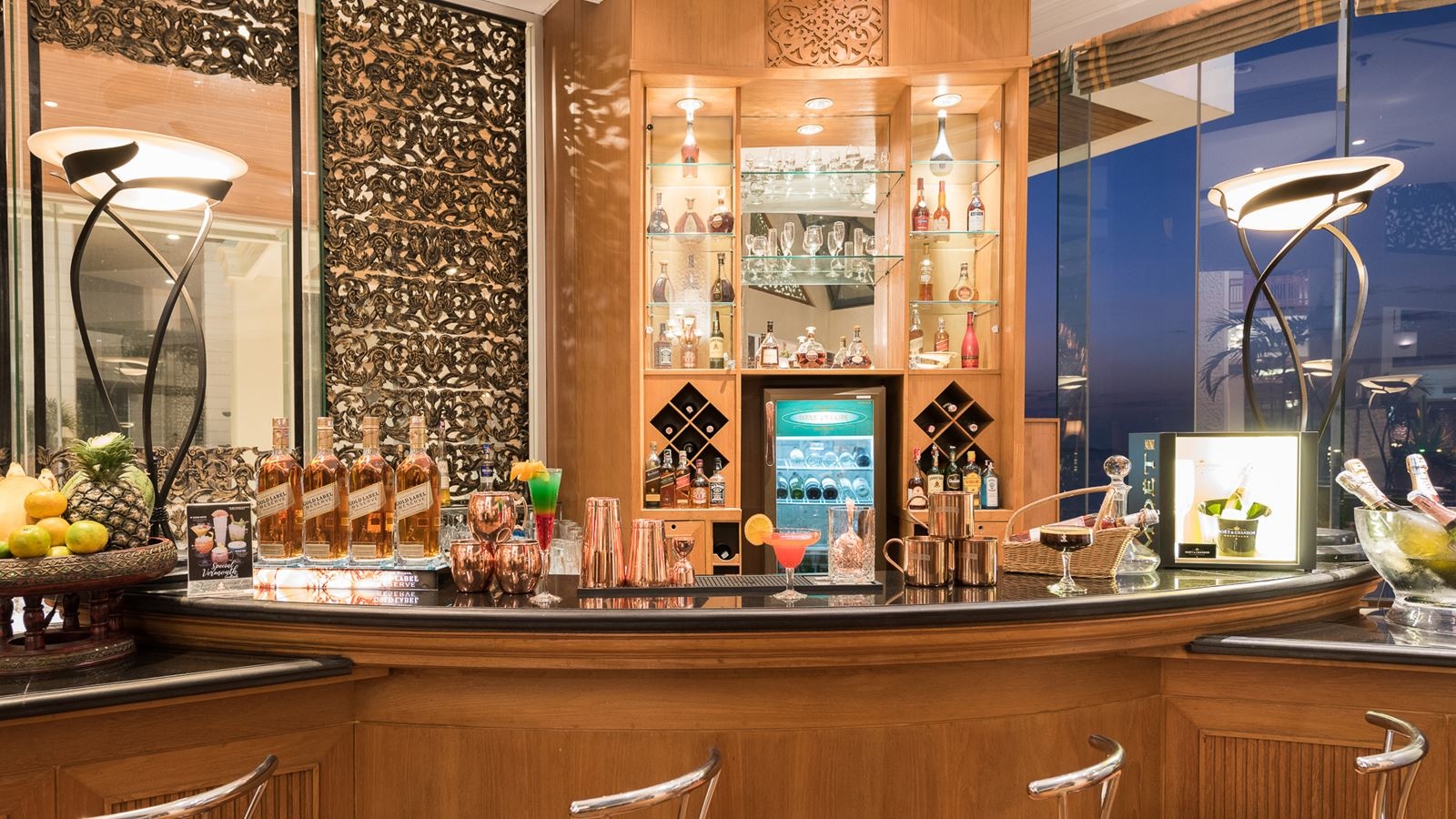 bars-the-bar--royal-cliff-grand-hotel