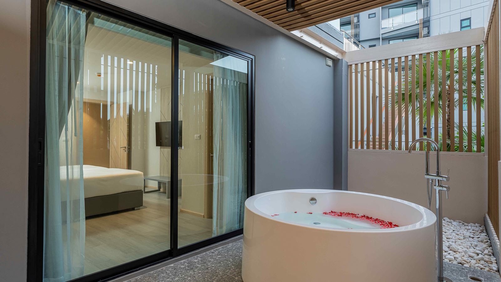 rooms-premium-superior-room