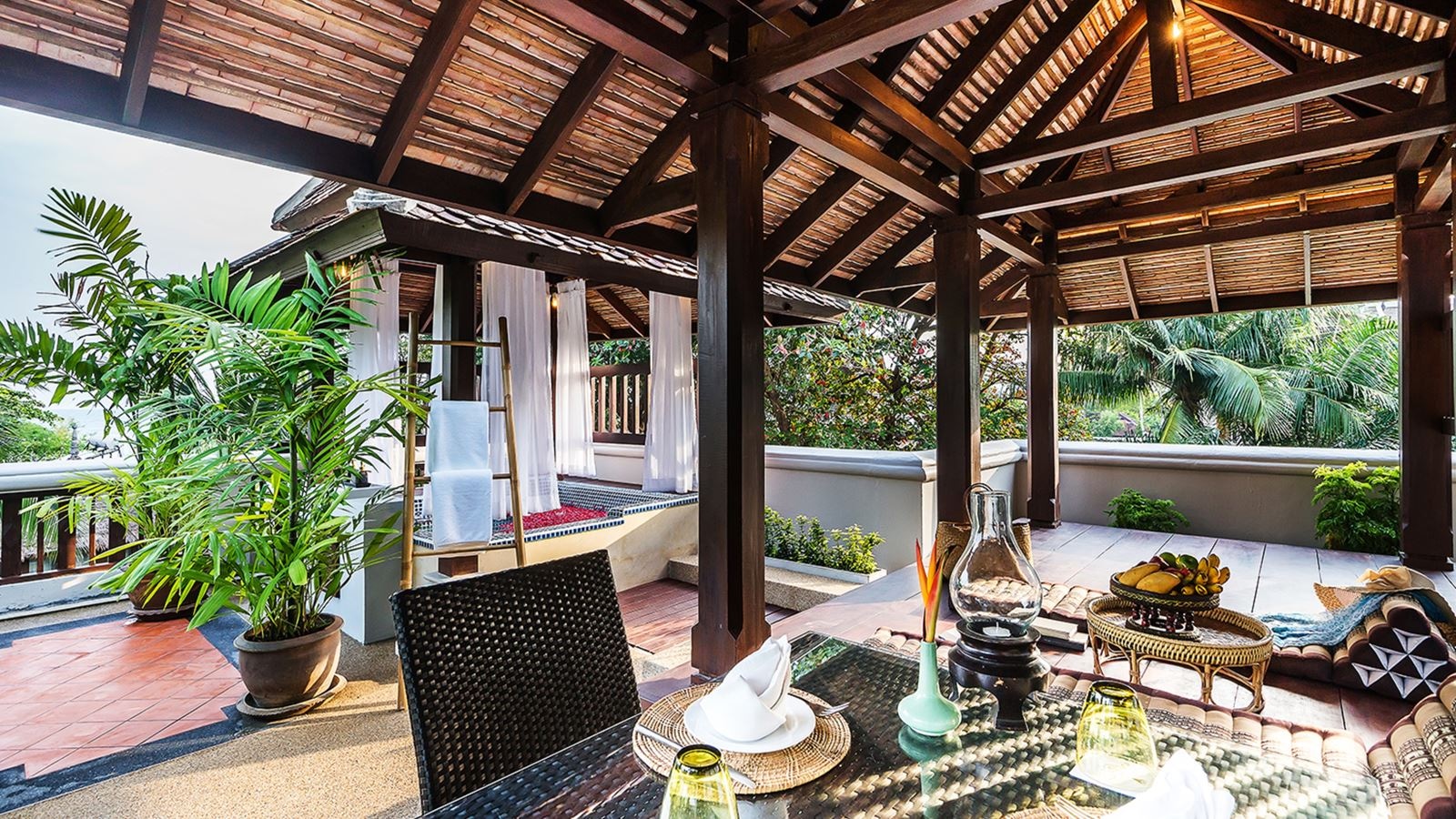 rooms-royal-suite-sea-view