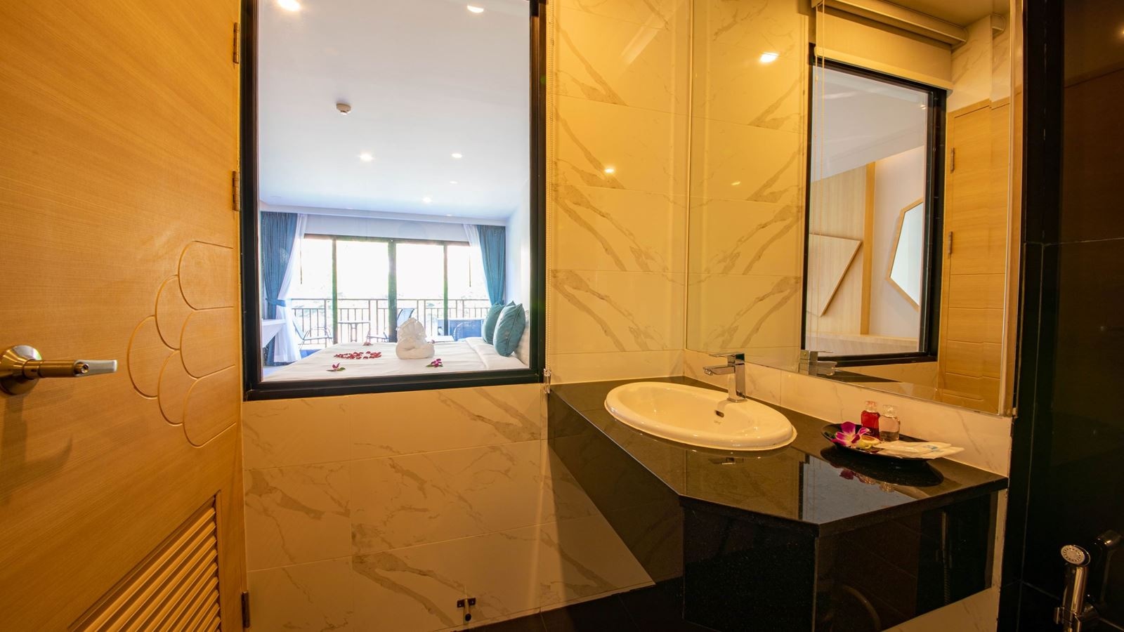 rooms-executive-room