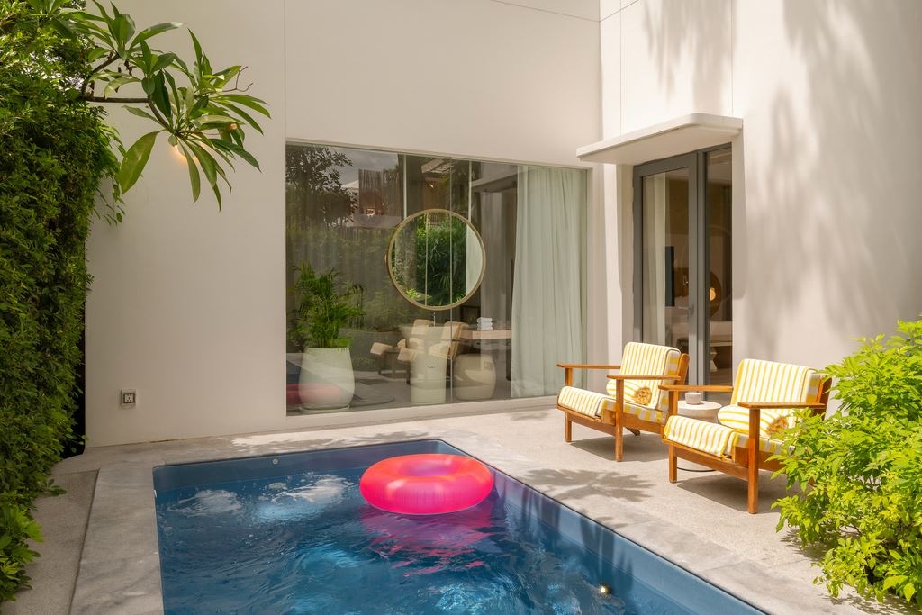 rooms-plush-pool-villa
