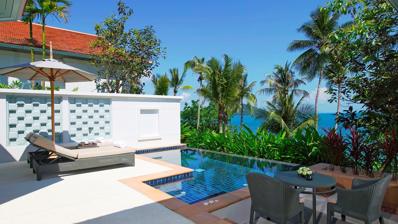 rooms-bay-view-pool-villa