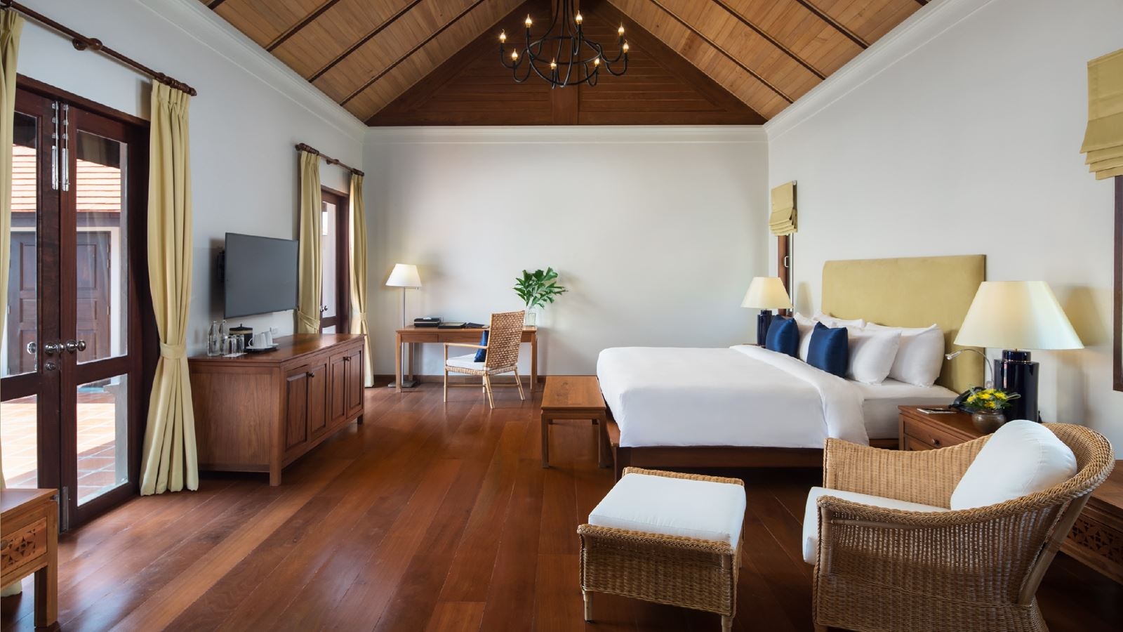 rooms-honeymoon-villa-beachfront