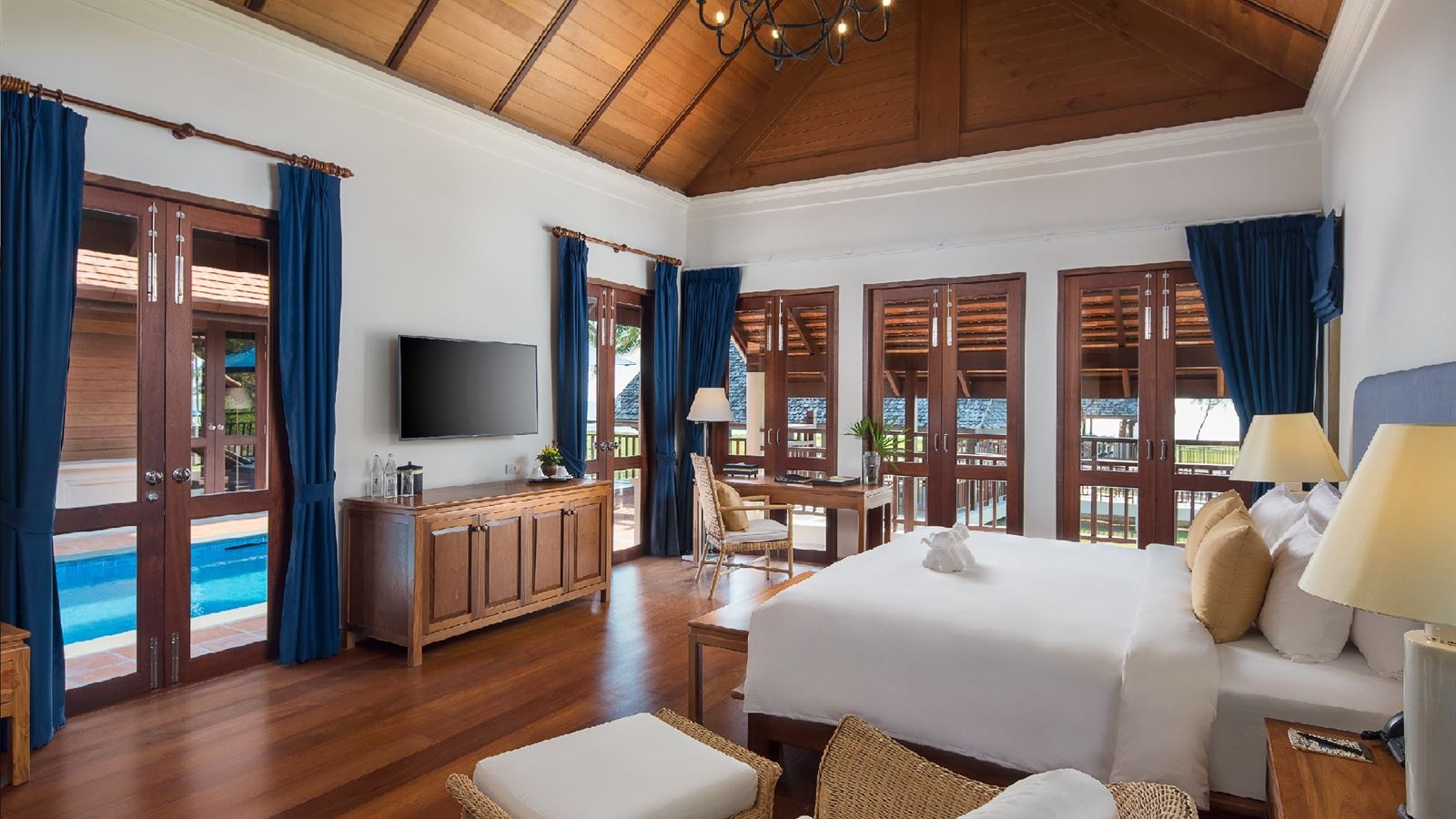 rooms-twobedroom-pool-villa-garden