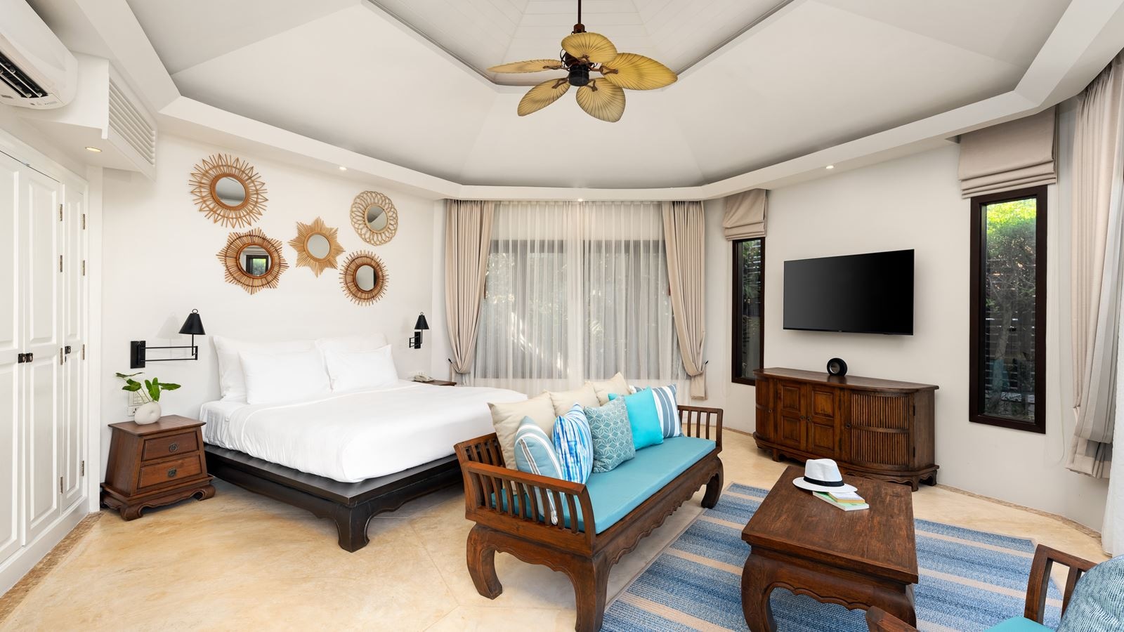 rooms-beachfront-pool-villa