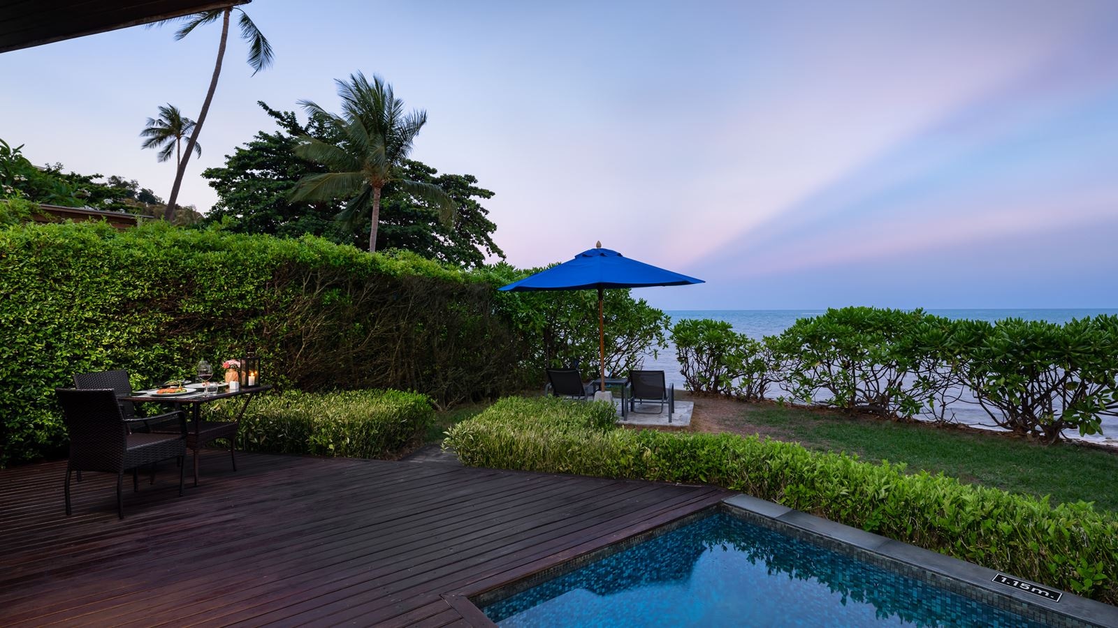 rooms-beachfront-pool-villa